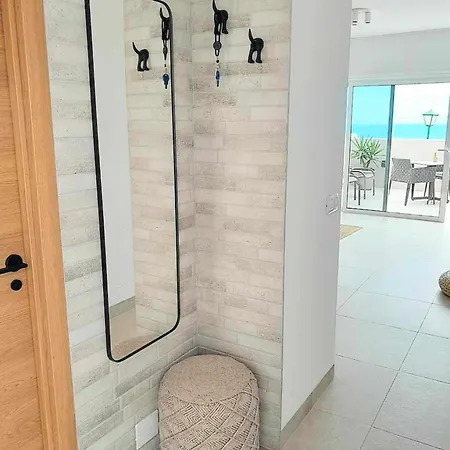 Lovely 1-bed In Διαμέρισμα